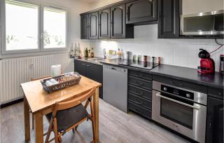 Nice Apartment In Carpentras With Wifi - 3