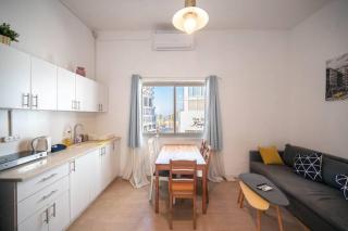 HaYarkon Seaside - 3 Bedroom By Vacay - 4