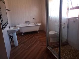 Beautiful guesthouse with pool and solar - 2057 - Victoria Falls - 5
