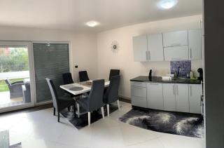Meli Maisonette Apartments - Ližnjan - 5