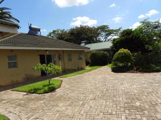 2 bedroomed apartment with en-suite and kitchenette - 2071 - 5