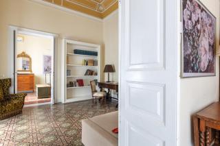 Catania City Center Historical Building Home - Catania - 1