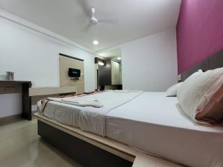 Sandesh Resort - Wai - 5