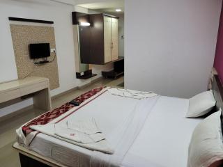 Sandesh Resort - Wai - 6