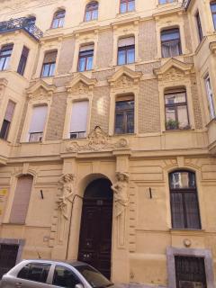 Sweet Home in the Center of the City, - it's only yours with two bedrooms, 1 price for 3 - Budapest - 9