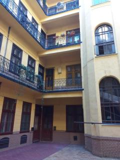 Sweet Home in the Center of the City, - it's only yours with two bedrooms, 1 price for 3 - Budapest - 8