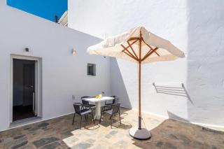 Island Dreams - Adamas - 4