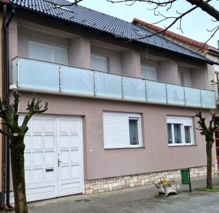 Azra Apartman - Harkány - 0