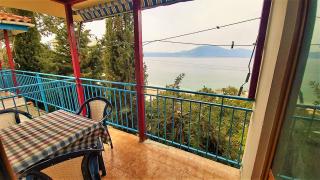 Ramo's Cozy Beachside Haven with Panoramic Views - 2nd - Vlorë - 4