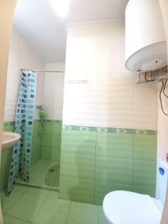 Дом с удобствами, возле 3 городской больницы - Tcherkássi - 8