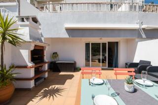 Casa das Andorinhas - T2 renovado com terraço - Sesimbra - 0
