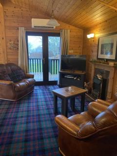 Cozy Cabin with Stunning Loch Lomond Views - 2