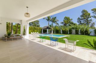 Holiday villa for rent in Marbella - Estepona - 8