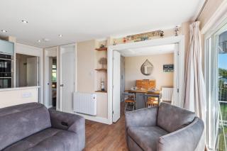 Salty Kisses - Sea Front Aparment - Hodgeston - 7