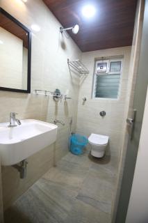 Hotel Royal Blooms - Bangalore - 8