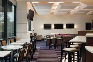 Courtyard by Marriott New York JFK Airport - Queens - 9