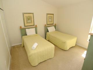 Spacious, Open Layout And Pool Relaxation! - Orlando - 3
