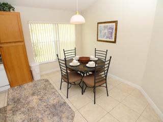 Spacious, Open Layout And Pool Relaxation! - Orlando - 2