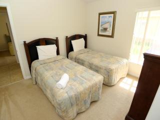 Spacious, Open Layout And Pool Relaxation! - Orlando - 1