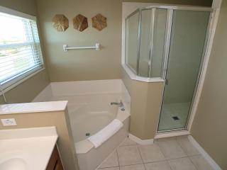 Overlooking The Golf Course, Spacious Interior! - Davenport - 6