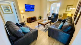 Recently Upgraded Home With Pool, Near Golf! - Davenport - 1