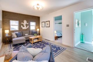 Nautical Akron Cottage with Sunroom and Lake Views! - Uniontown - 5