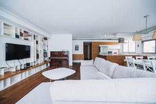 Ben Gurion 2 Bedroom With Free Parking By Vacay - Tel Aviv - 1