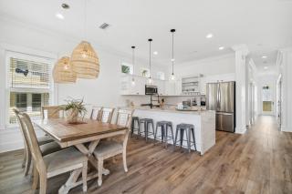 Destin Beach House - Gulf Star by Panhandle Getaways - Destin - 1