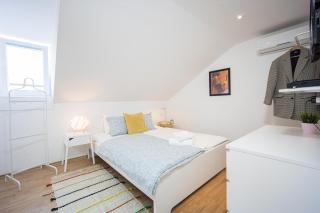 Top-Floor Apartment in Trogir Center - Trogir - 0