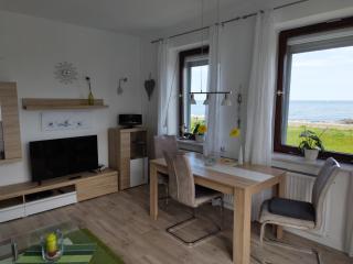 Ferienwohnung mit Meerblick, 2 Schlafzimmer, Süd- Balkon, Parkplatz - Dahme - 1