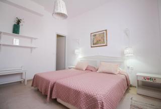 Villa with View of Agios Ioannis and Pool with Jacuzzi - Agios Ioannis - 4