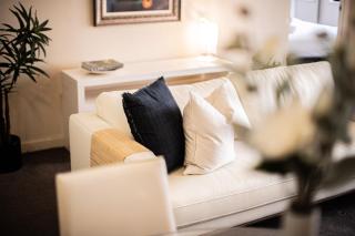Executive 2BR Suite on Mounts Bay Road - 4