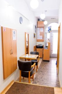 Bascarsija Guesthouse - Private Bath, TV & AirCon - Sarajevo - 6