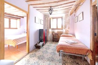 Spacious House in Llano de Bureba with Fireplace & Mountain View - 3