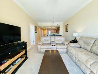 Seawind 1008 by ALBVR - Great beachfront condo and location - Beachfront Pool, Hot Tub, plus kid's bunk room - Gulf Shores - 7