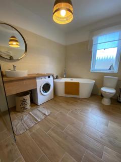 Hillside Apartman - 2