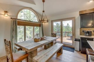 Angel Fire Rental Cabin with Hot Tub and Mountain View - Angel Fire - 4