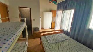 Ramo's Cozy Beachside Haven with Panoramic Views - 3rd - Vlorë - 4