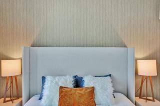 Oceanfront Condo Direct Ocean & Beach Club Access - Hollywood - 6