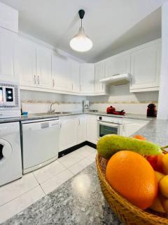 Comfy home with large terrace five minutes from ocean - Los Cristianos - 7