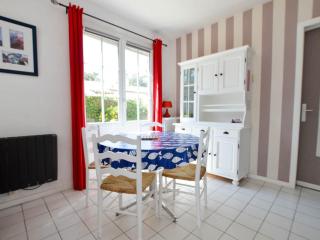 Maison 4 pièces au centre de La Palmyre - 2 chambres, animaux admis - FR-1-705-34 - 4