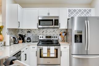 Pet-Friendly Naples Vacation Rental w/ Fire Pit! - 2