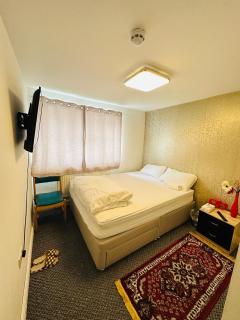 UNIQUE PRIVATE ROOMS - Bolton - 0