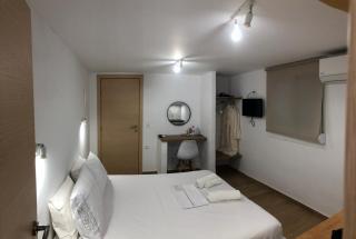 Naxian Vibes Apartments - 8