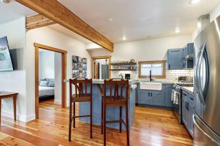 The Mountain House by WanderLodges - Ashland - 0
