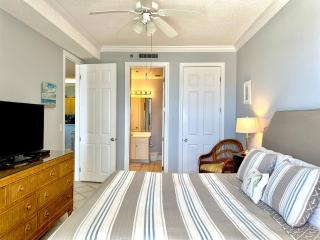 Island Royale P103 by ALBVR - Beachfront Penthouse living at its best - Gorgeous views - 2