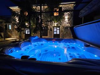 Stonehouse Ana with Jacuzzi Rovinj-Krmed - Krmed - 7