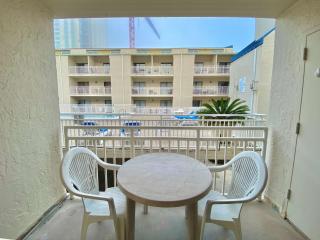 Sugar Beach 122 by ALBVR - Nice Studio condo with new sofa, AC and 32 inch Smart TV - Gulf Shores - 2