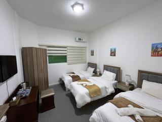 Petra Pass Hostel - 9