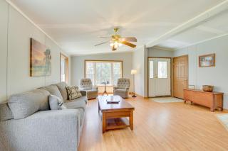 Near Waterville Cozy Midcoast Vacation Rental! - - 5